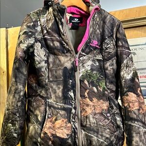 Mossy Oak Camo Jacket with Pink Details